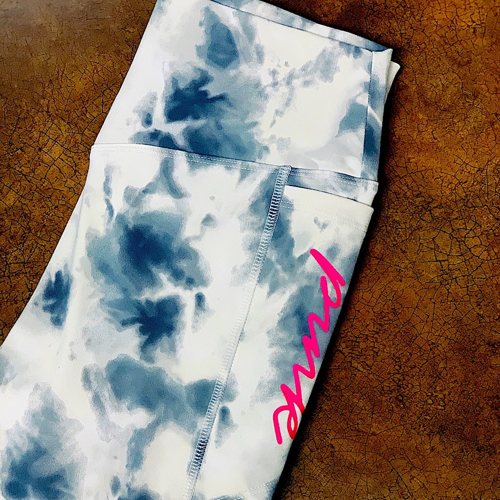 Victoria’s Secret Pink Retired Tie Dye Legging